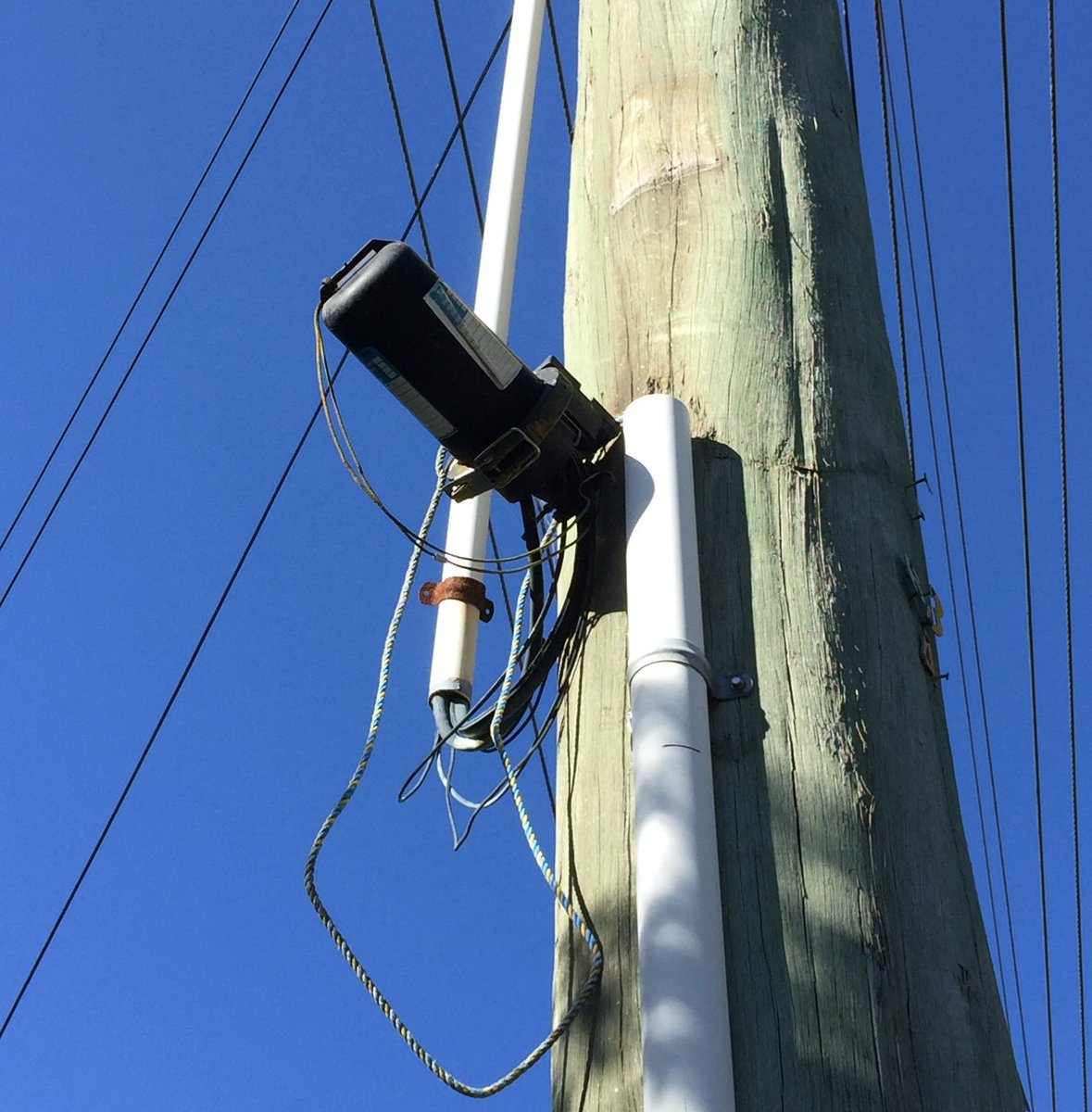 andrei_md's tweet photo. @Internode Naked DSL, sorry, no phone to conect. I do have these pictures that show the state of @Telstra junction box next to my house. It's just hanging there, which may explain _something_ to do with rain or wind having an effect on all this. https://t.co/TrYFC5FoGQ