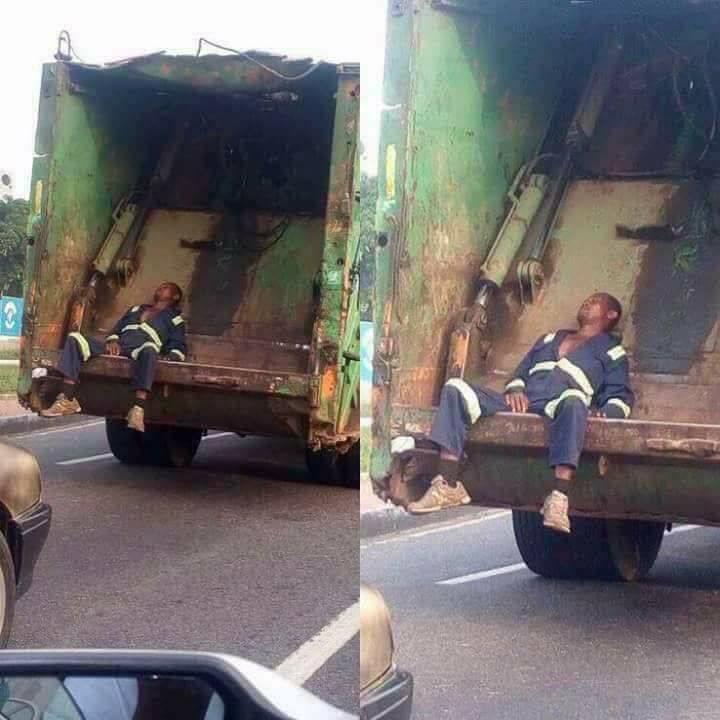 MauKerjaMY's tweet photo. Selamat pagi. Sedikit renungan dan kesedaran untuk kita, hargailah kerja mereka🙂👍 https://t.co/cvOHhgnHbZ