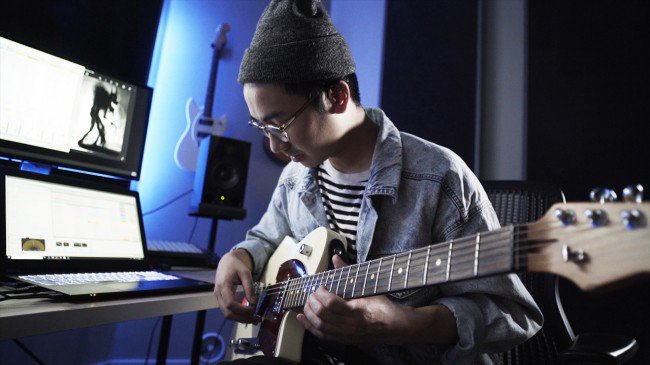 UPROXX's tweet image. 🎵 DJ and Producer @Sweater_Beats is doing something he&apos;s never done before, scoring an animated horror film. See him scare up some thrills using #IntelOptanememory by live performing the horror film in downtown LA #CRE8 uproxx.it/qggxq2t