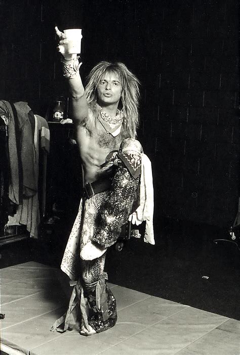 Happy 64th birthday to the legend, David Lee Roth. Cheers! 