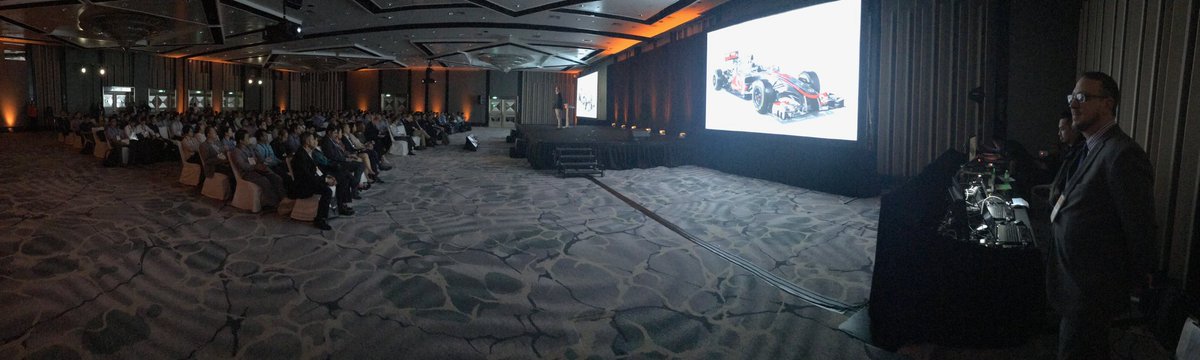 justinmounts's tweet photo. And we’re underway with DataWorks Summit in Singapore. Over 400 big data leaders discussing the latest in AI, IoT, and Analytics! #DWS18 https://t.co/VLFOb5E0b5