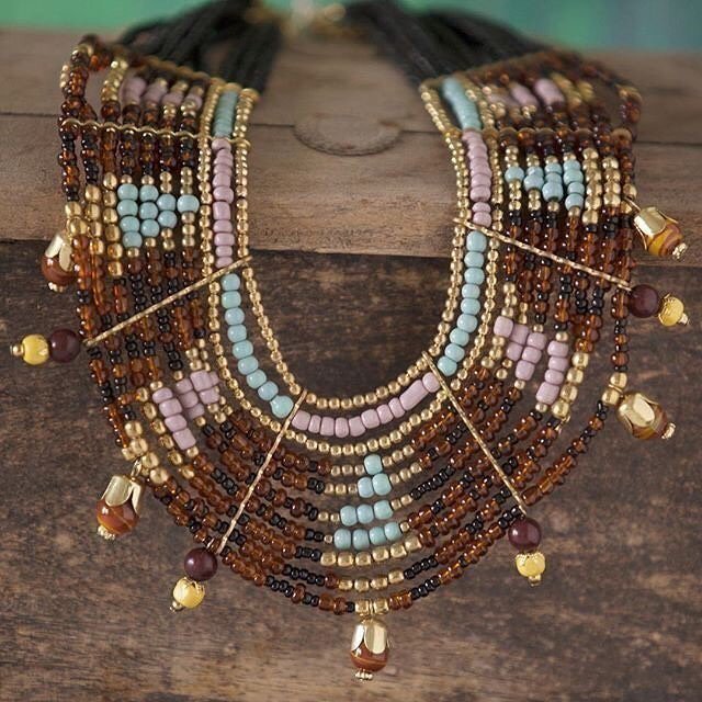 This is one of our favorite necklaces in our current collection. The best part is, it goes with tons of stuff! Shop via the link in bio.
.
.
.
.
.
#boho #bohostyle #inspiredstyle #shopniirva #niirva #style #instastyle #instafashion #fashion #ootd #aotd #… ift.tt/2EawzsA