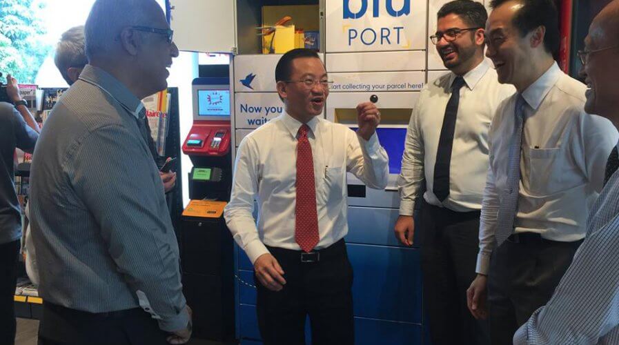 TechWireAsia's tweet photo. Shop online? Miss parcel deliveries often? The SG government is working on a solution. | @soumikroy #ecommerce #ECESG18 https://t.co/J7EsVNVYc3 https://t.co/Nfau6P39qk