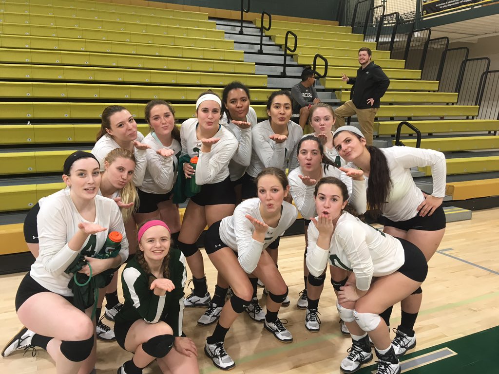 Great win tonight for <a href="/MarywoodVB/">Marywood Volleyball</a>....and...supporting a great cause! #Kissthis4mbc