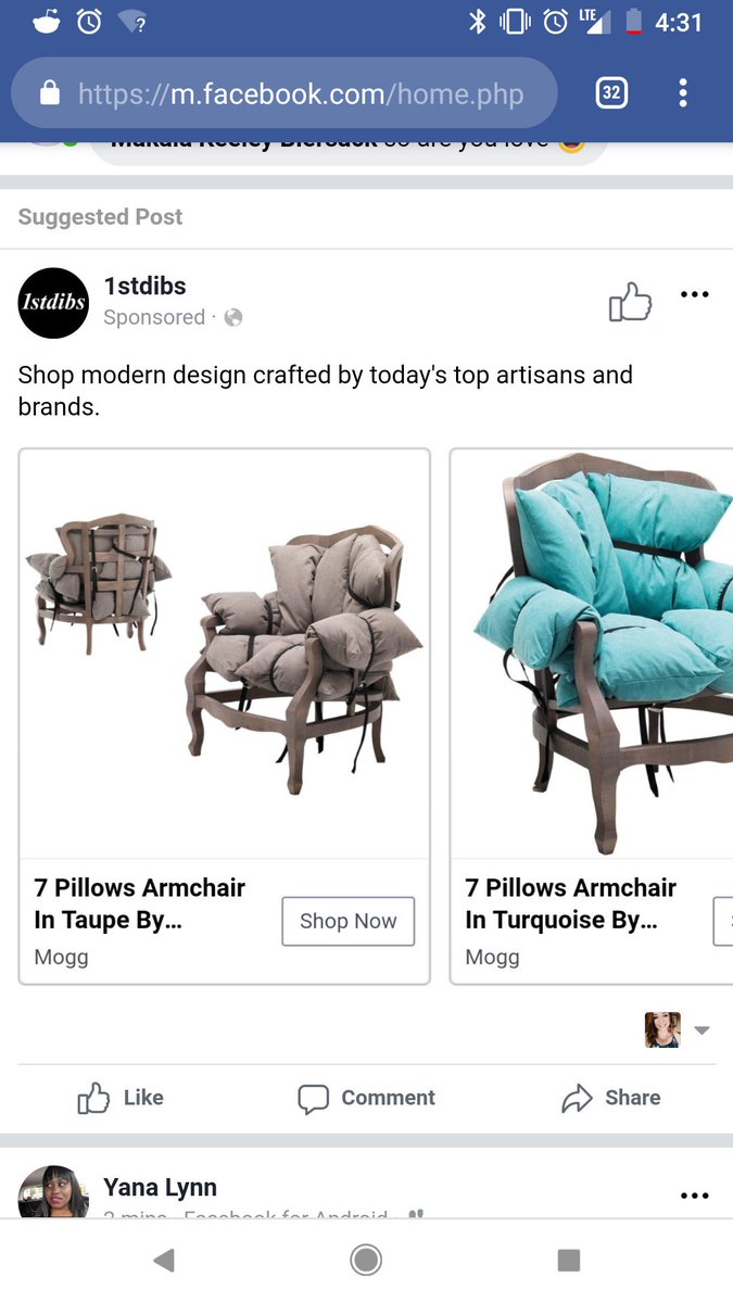 Jillary_Clinton's tweet photo. Is this chair a joke? https://t.co/VYUSaddI7v