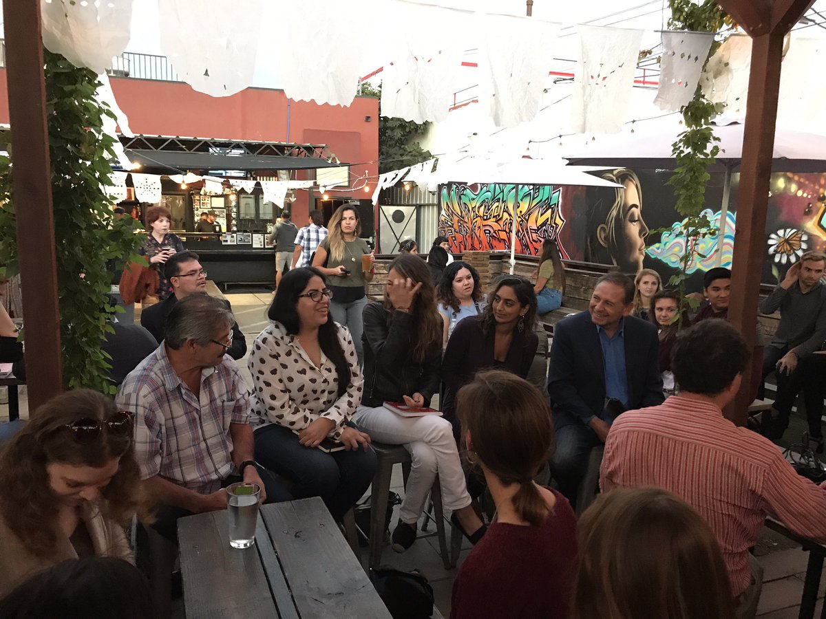 presspassint's tweet photo. Border reporting panel sponsored by SPJ tonight in San Diego. Reporters say there is still a huge misconception of all things Border. #borderreporting https://t.co/aRq6BqpXQX
