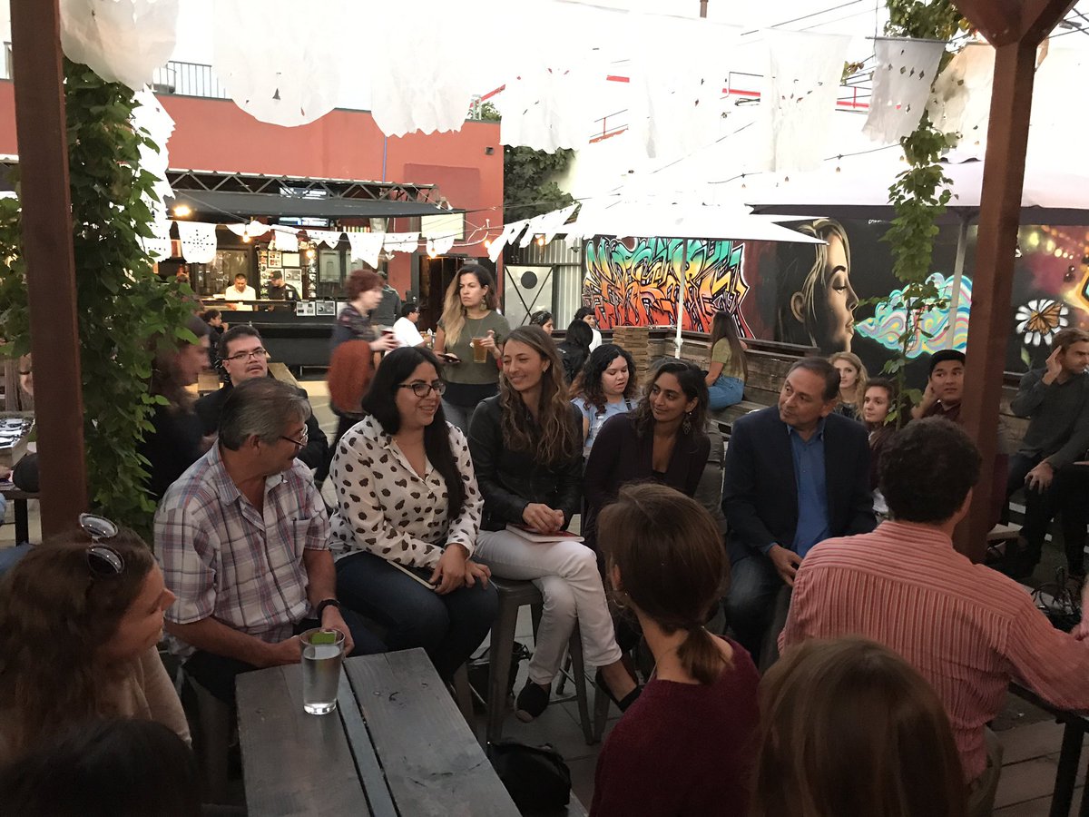 presspassint's tweet photo. Border reporting panel sponsored by SPJ tonight in San Diego. Reporters say there is still a huge misconception of all things Border. #borderreporting https://t.co/aRq6BqpXQX