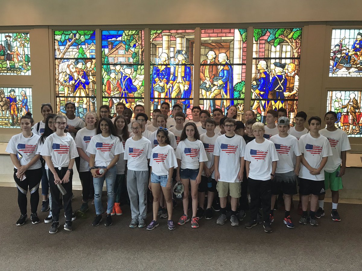 DowlingAMSB's tweet photo. Bus 2 (and Bus 1) enjoyed our first day in DC! #AR5 @AmityMSBethany https://t.co/1bzubMCpyo