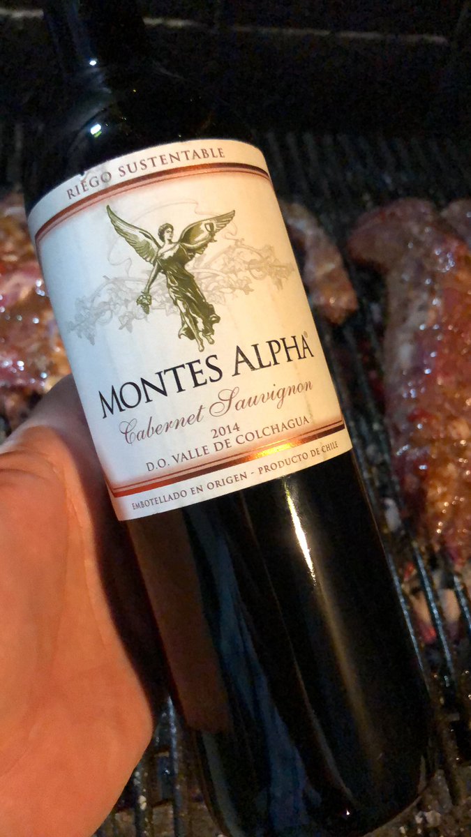 Estebanfinishes's tweet photo. #MontesAlpha #Cavernet #MuchaElegancia #VidaHayUnaSola https://t.co/DGxD3JXNbk