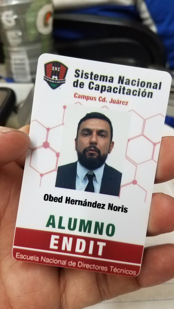 Coach_Obed's tweet photo. Finally we received our school IDs. Working hard and representing. We will all benefit. Cada uno abre su camino. Sin trabajo no hay éxito. Juntos progresamos. #ENDITJUAREZ #FEMEXFUT #workingongoals #notphotogenic https://t.co/buwJjLXUu0