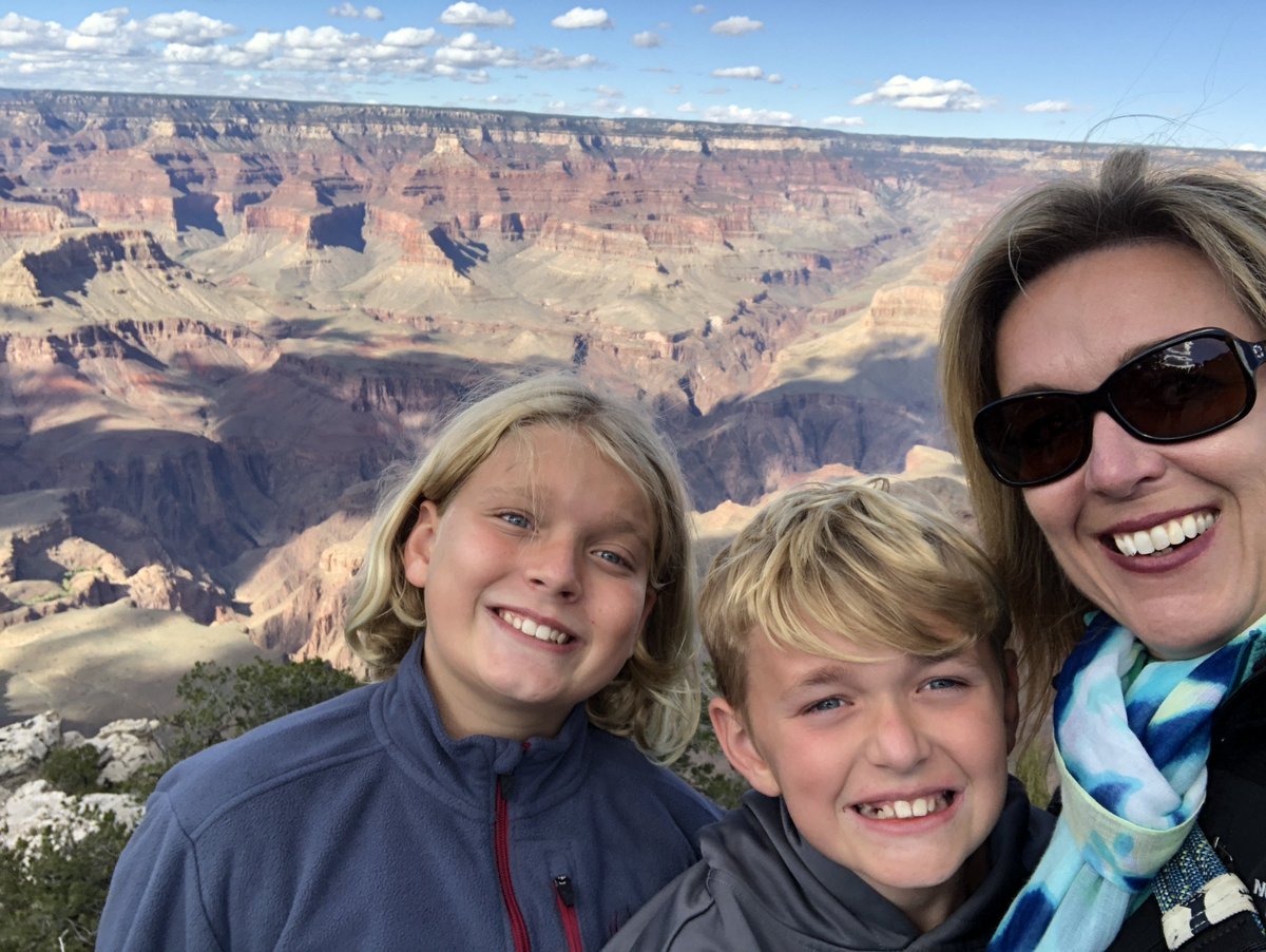 Lisa_Wags's tweet photo. We were #SchoolSkipping @RaiderMiddle. Learning is cool outside of school #OakCreekCanyon #GrandCanyon #Sedona #SunsetCraterVolcano #onceARaider #OutdoorEd #CamelbackMTN https://t.co/oYAERNlE4c