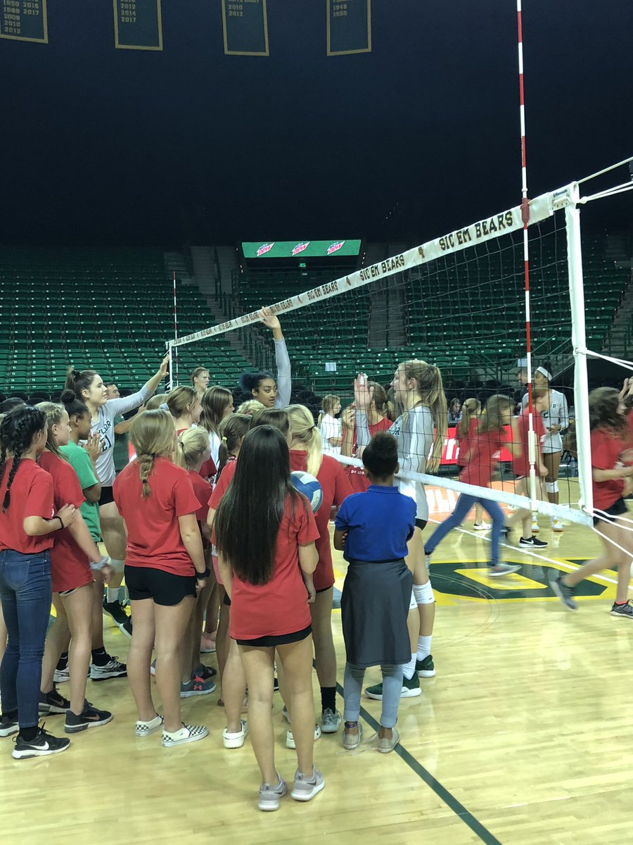 Alyssa Biles (@coachabiles) on Twitter photo Shoutout to <a href="/BaylorVBall/">Baylor Volleyball</a> for the win over TCU & for making these girls feel so special! Such a fun night 💚🏐💛 #SicEm Shoutout to <a href="/BaylorVBall/">Baylor Volleyball</a> for the win over TCU & for making these girls feel so special! Such a fun night 💚🏐💛 #SicEm