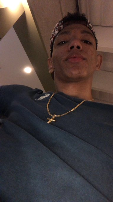 CAI BAILE 🔥🔥👀👀 https://t.co/Qe3PRGZeVh<a href="/tag/novafotodoperfil"class="tags"><span>#novafotodoperfil</span></a>