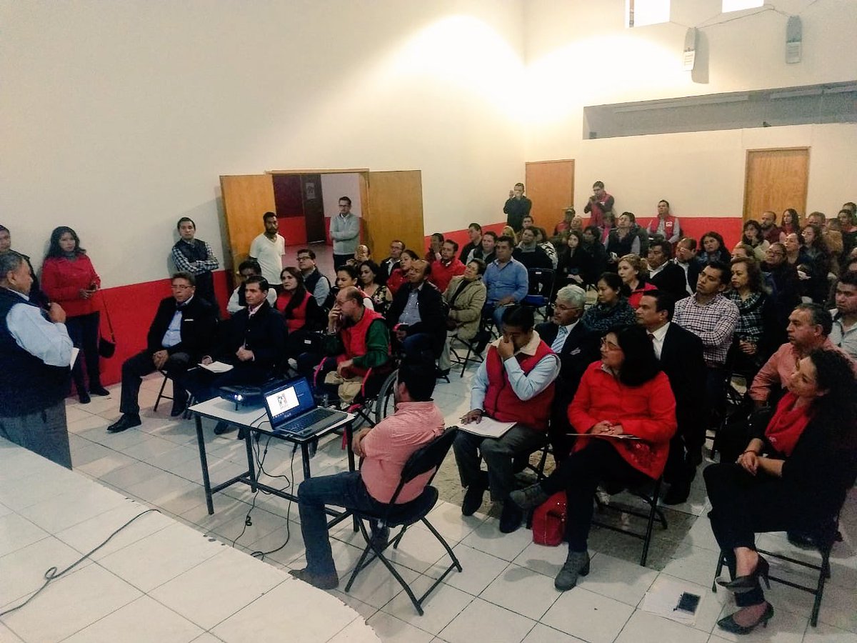 star__gz's tweet photo. El día de hoy tuve el gusto de saludar a mis amigos y compañeros priístas en la presentación del Ing. Ismael Ordoñez @PRIToluca2018 ¡Enhorabuena! 
 #SomosPRI #PRIToluca #ElMejorEquipo https://t.co/bleNIsLqVa