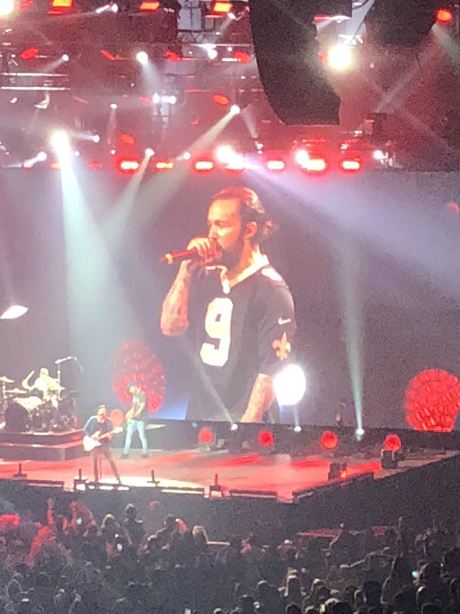 noahburns10's tweet image. Even Fall Out Boy has to admit Drew Brees is a legend. Awesome