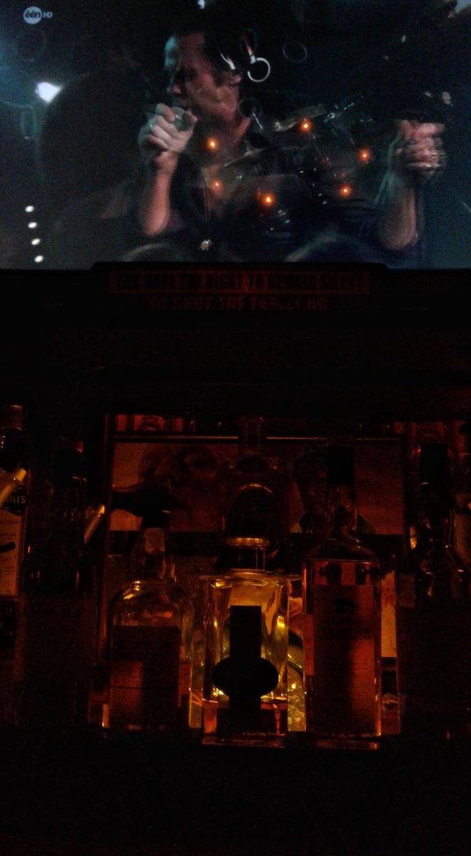 emimorasca's tweet photo. Nick Cave en @JTRBar https://t.co/xb7bYSbuXQ