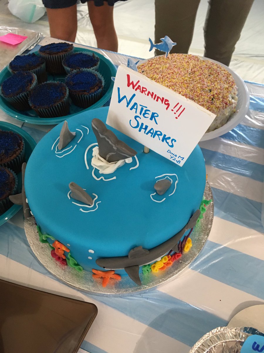 FPS_Sharks's tweet photo. Great cakes at the FPS bake sale #bakesale @GEMSFPS https://t.co/TLyXpuE8Rt
