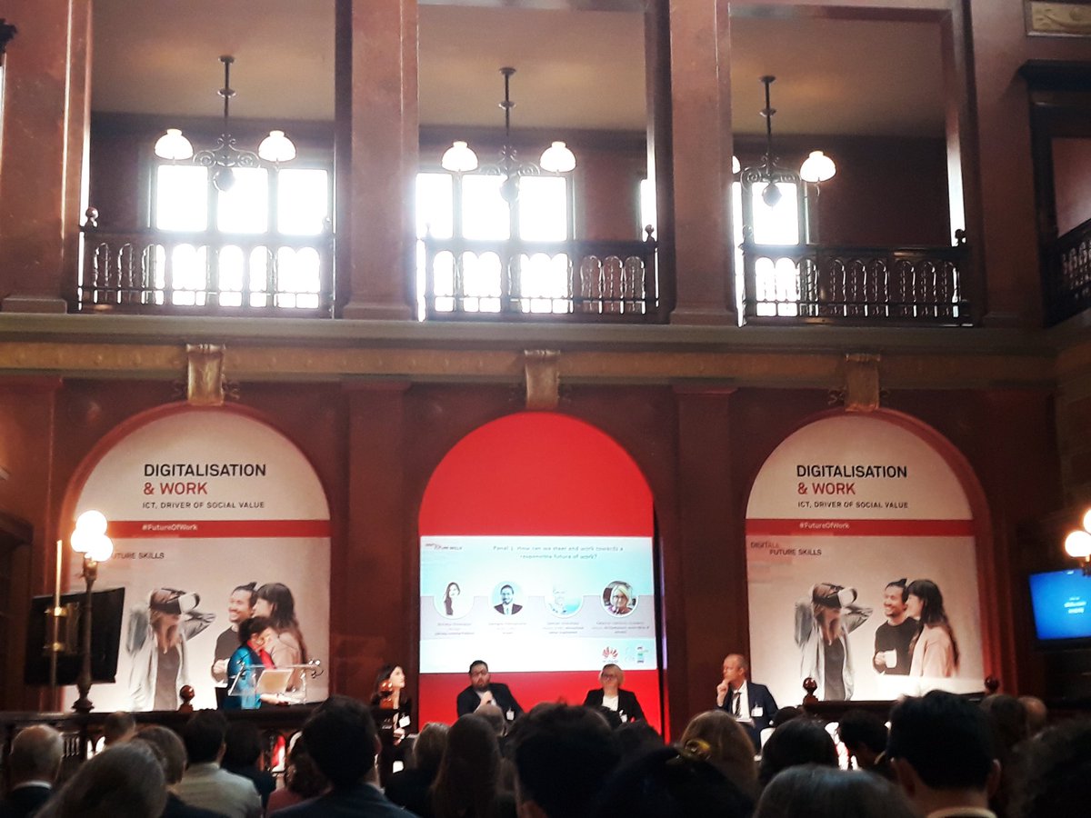 Considerations of the role of the relevancy of workers and creative industries today within conversations  at @CSREuropeOrg im fantastic session on the #futureofwork #CSR #ilo #CUMEDIAE