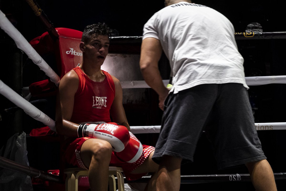 osbpromotions's tweet photo. Angel Seda vs Jordan Camacho

#themondaybattle #boxeo #boxing #box #campeonato #veladadeluxe https://t.co/jaA0WA8UYG