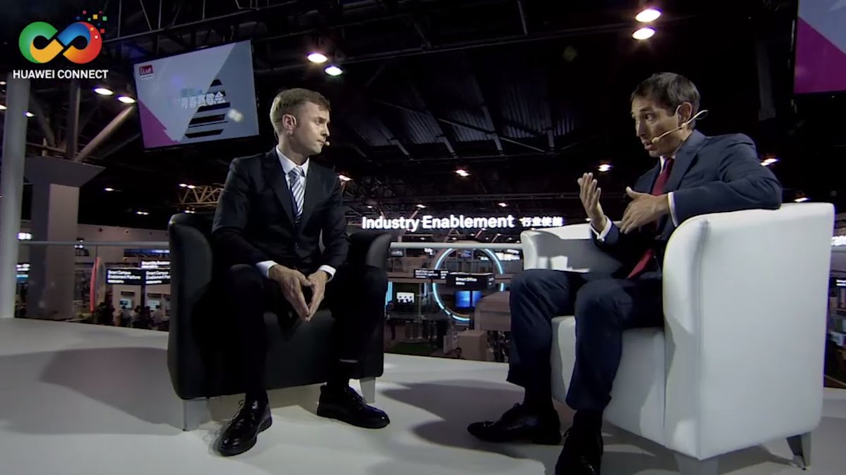 Ahmedrad25's tweet photo. The best interviews at this event #HuaweiConnect2018
#HuaweiConnect   #AI 
@Huawei https://t.co/WfE8NNHAAf