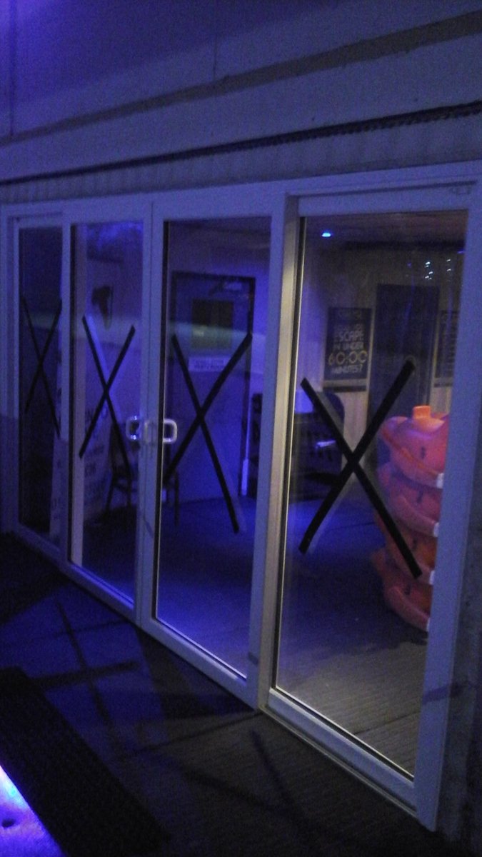 Fusion_Windows's tweet image. A fab install @IceQuestMalvern