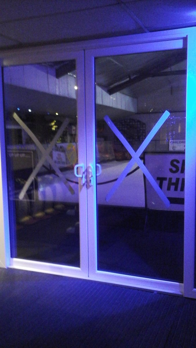 Fusion_Windows's tweet image. A fab install @IceQuestMalvern