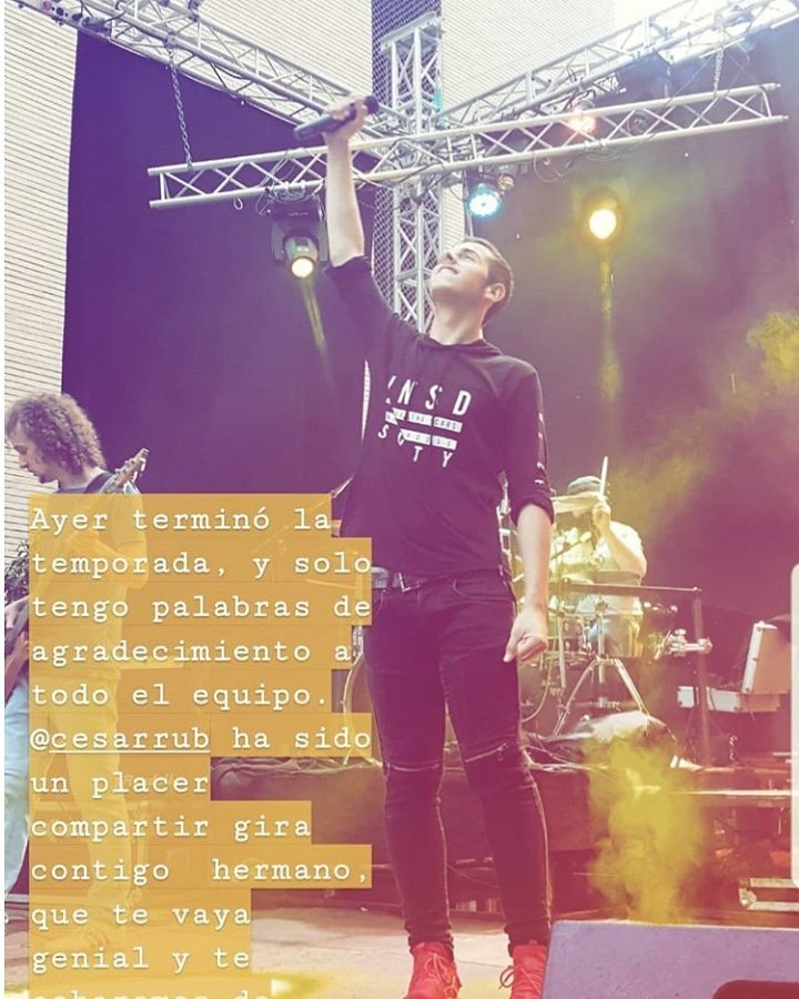 ¡Buenos días! Hoy os dejo esta foto que compartió ayer Edu en sus stories a través de su Instagram oficial. ¡Feliz jueves a todos! 🎶🎶