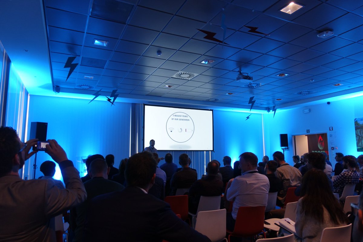 andreabarbi's tweet photo. lively, sparkling start of #BOOST18 day #3! @xdatanet received the Rising Star #MECOMS Partner Award! then @rikvera, with an extremely enlighening talk! https://t.co/VTlUBSlpeO