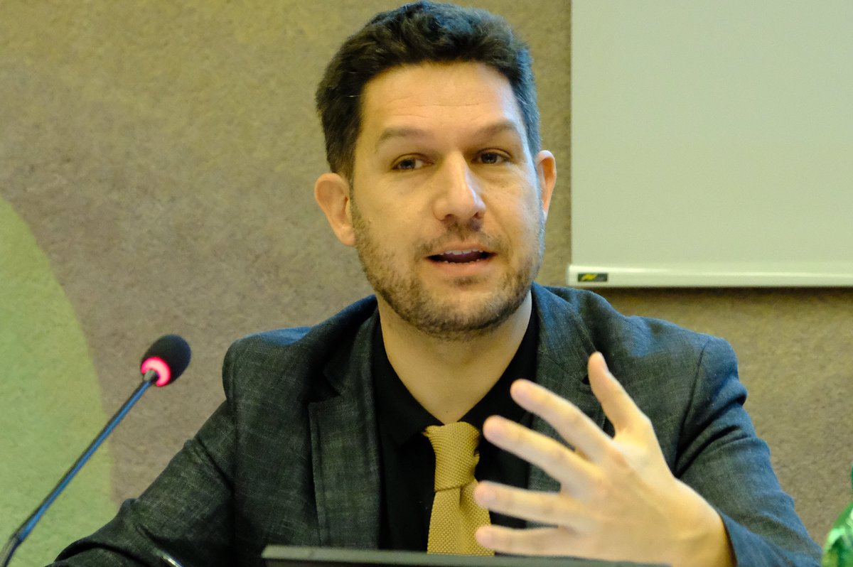 UNCTAD's tweet photo. #FairTrade labels shouldn't have to exist, says @SergiCorbalan of @FairTradeFTAO. "We want all farmers to get a fair price. We want to get rid of our label. Please help us," he says during #NTMsWeek https://t.co/Wdi5oXDRMZ