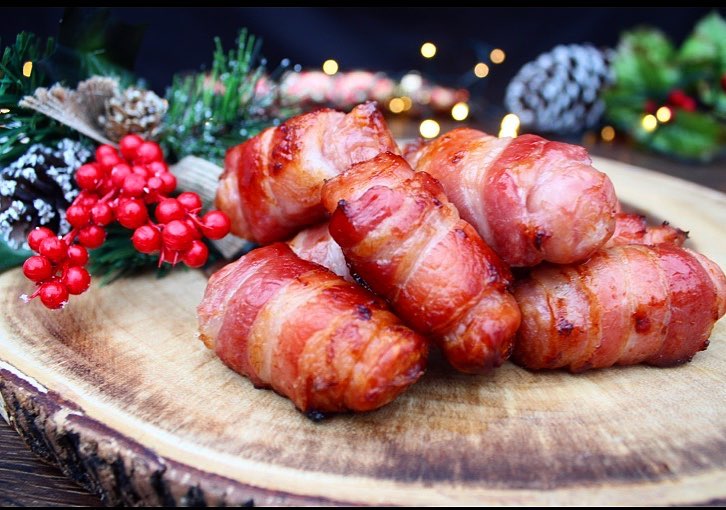 We hate to say it...but with Christmas being just over 10 weeks away we have been putting the finishing touches to our Christmas brochure. We always love to hear what our customers think, so if you have any suggestions or requests for the brochure send them our way! 🤶🎄