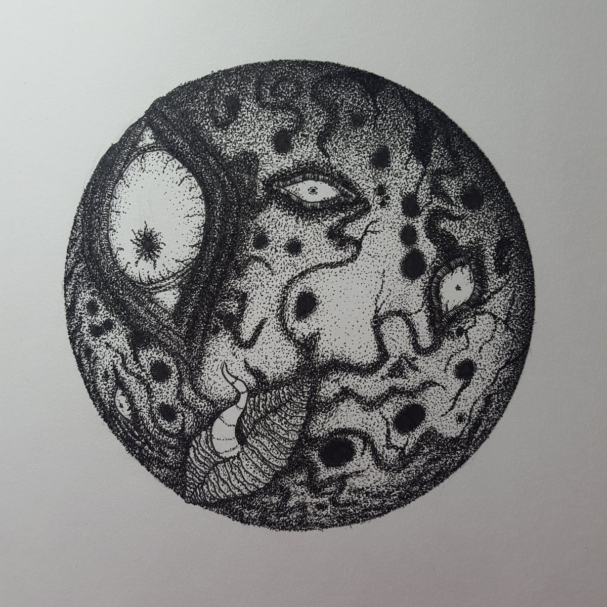 ChurritoPapito's tweet photo. #star for #iinktober
.
.
.
.
.
#inktober2018 #macabre #inkdrawings #sketchbookdrawing #justdraw #illustratorlife #inkworks #blackworkartists #blackworkartist #blackworkdesign #junjiito #blackworkink #artworking #penartwork #penartist #penartworks #penarts #horrorartist #horrorart https://t.co/z8QsdiMUfO