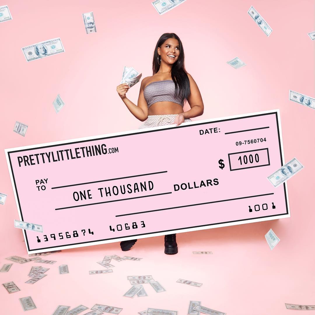 💵😱 $10,000 GIVEAWAY!! 😱💵 We're givin' away $1000 CASH to 10 lucky winners! 💰💸 For your chance to #WIN follow <a href="/OfficialPLT/">PrettyLittleThing</a> &amp; retweet this tweet 💥🙌 Comp open worldwide 🌍 Ends 31.10.18 💎 T&amp;C's on our FB 💕👉 goo.gl/HFC3he