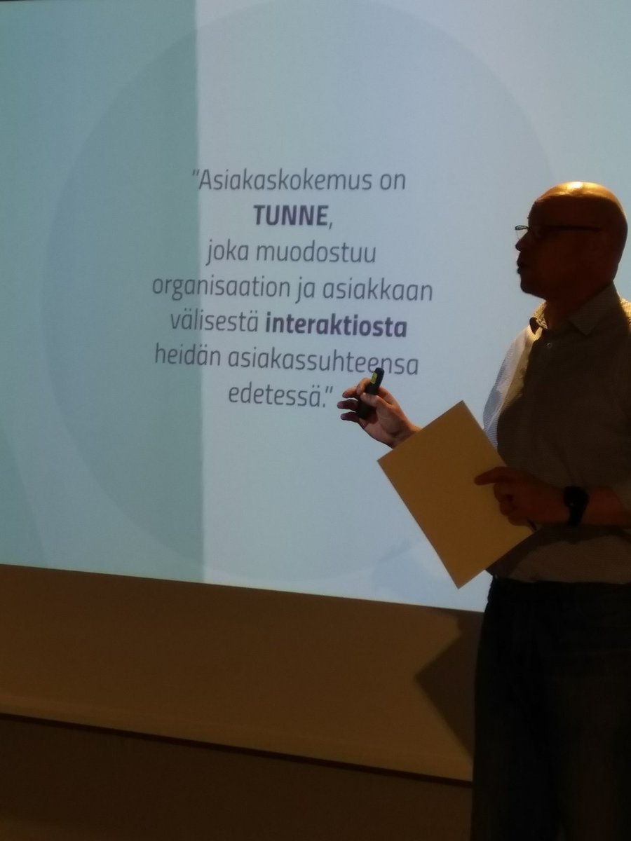 paiviainasoja's tweet image. #asiakaskokemus Miten #tiedollajohtaminen auttaa meitä rakentamaan palveluja, jotka synnyttää tunnetta? #innolink tänään.