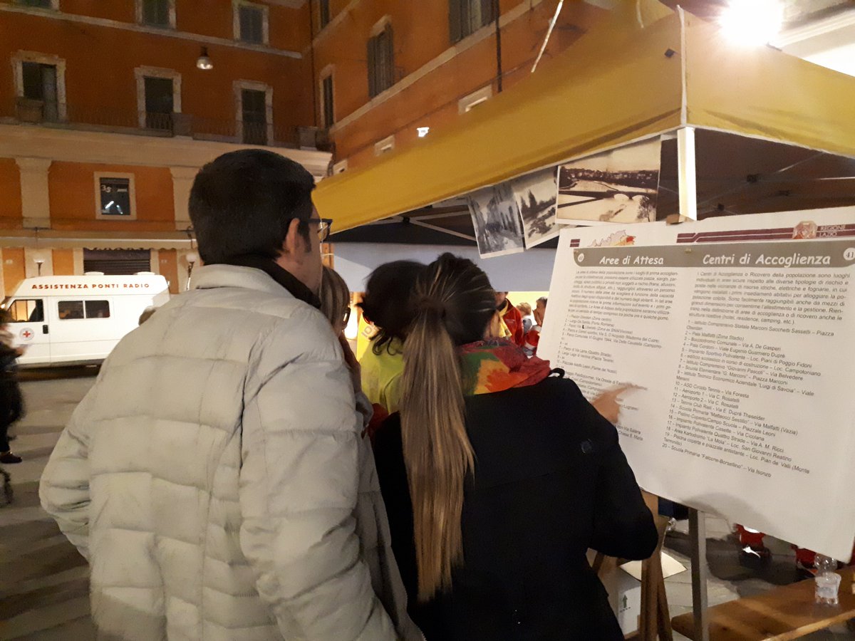 In provincia di #Rieti, nelle piazze di Cittaducale e Borgorose, il 13 Ottobre i #Volontari di #protezionecivile incontrano i cittadini, per parlare insieme di #terremoto e #maremoto. 
#iononrischio2018 #iononrischio