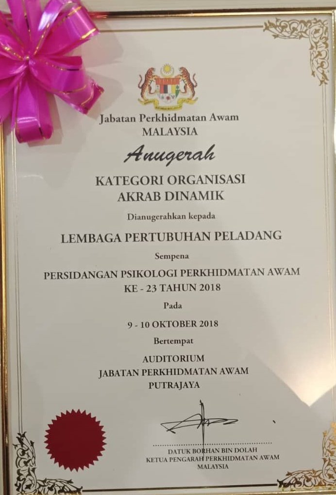 IsmailBakar60's tweet photo. Menerima kunjungan KP Lembaga Pertubuhan Peladang (LPP) Hamzah Bahari tadi.

Tahniah kpd LPP &amp; 2 agensi @moaMalaysia yg menyapu ketiga-tiga anugerah Majlis Persidangan Psikologi Perkhidmatan Awam 2018.

Organisasi Gemilang - MoA
Org. Dinamik - LPP
Org. Proaktif - @FAMA_Malaysia https://t.co/G0Geymz3iv