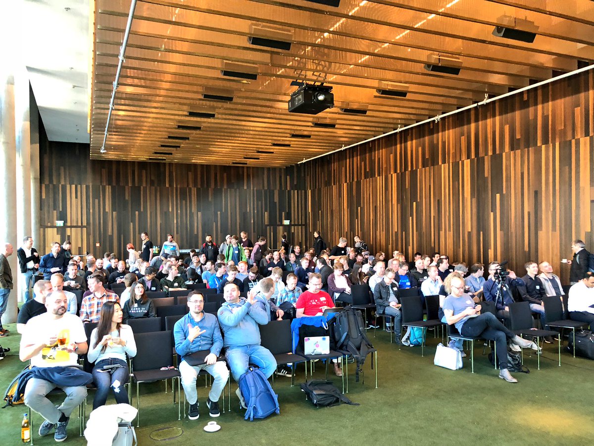 studio_m_song's tweet image. Good morning.
It’s getting crowdy 😊 we will start in a few seconds 🎉 #s2techsession