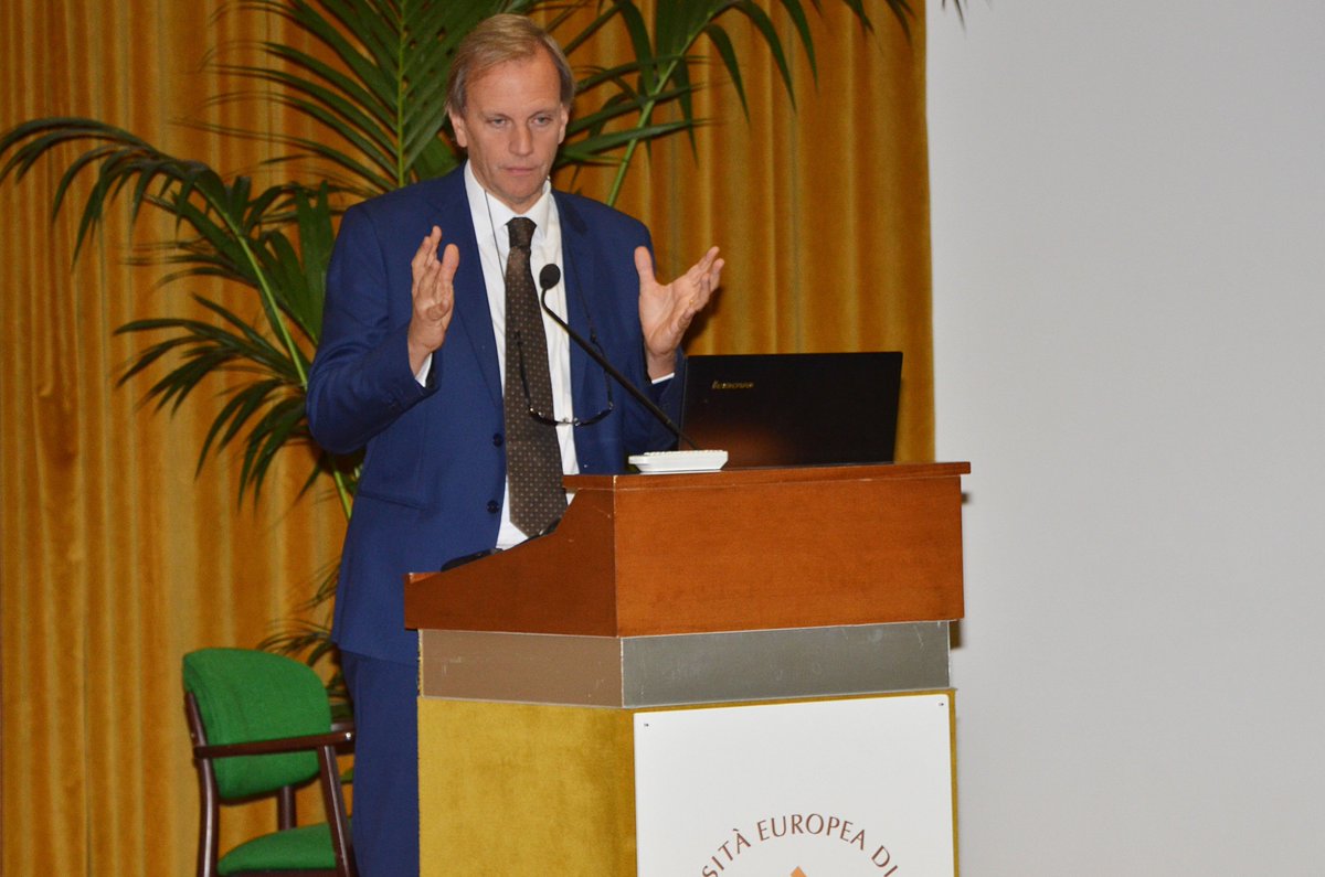 Il Prof. <a href="/AlbertoMGambino/">Alberto Gambino</a> Pro-Rettore dell'Università Europea di Roma, è intervenuto ad un convegno organizzato dal Forum delle associazioni familiari sull’affido condiviso. Moderatrice <a href="/DeboraDonnini/">Debora Donnini</a> 
Ecco un articolo del quotidiano <a href="/Avvenire_Nei/">𝐀𝐯𝐯𝐞𝐧𝐢𝐫𝐞</a> avvenire.it/attualita/pagi…