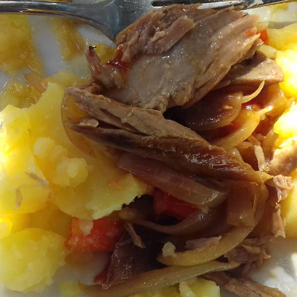 RestBocados's tweet photo. Atum fresco
#freshtuna
#atumfresco #traditionalportuguesefood https://t.co/W5suPzPeDn