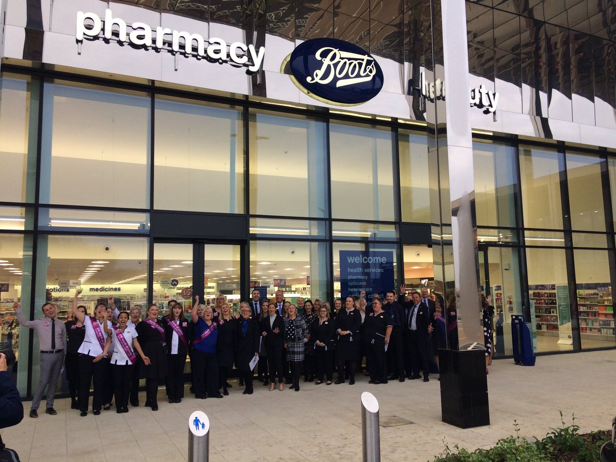 debiharrop's tweet image. Fabulous new #boots and #BootsOpticians and #bootshearingcare open today #thorpepark #Leeds