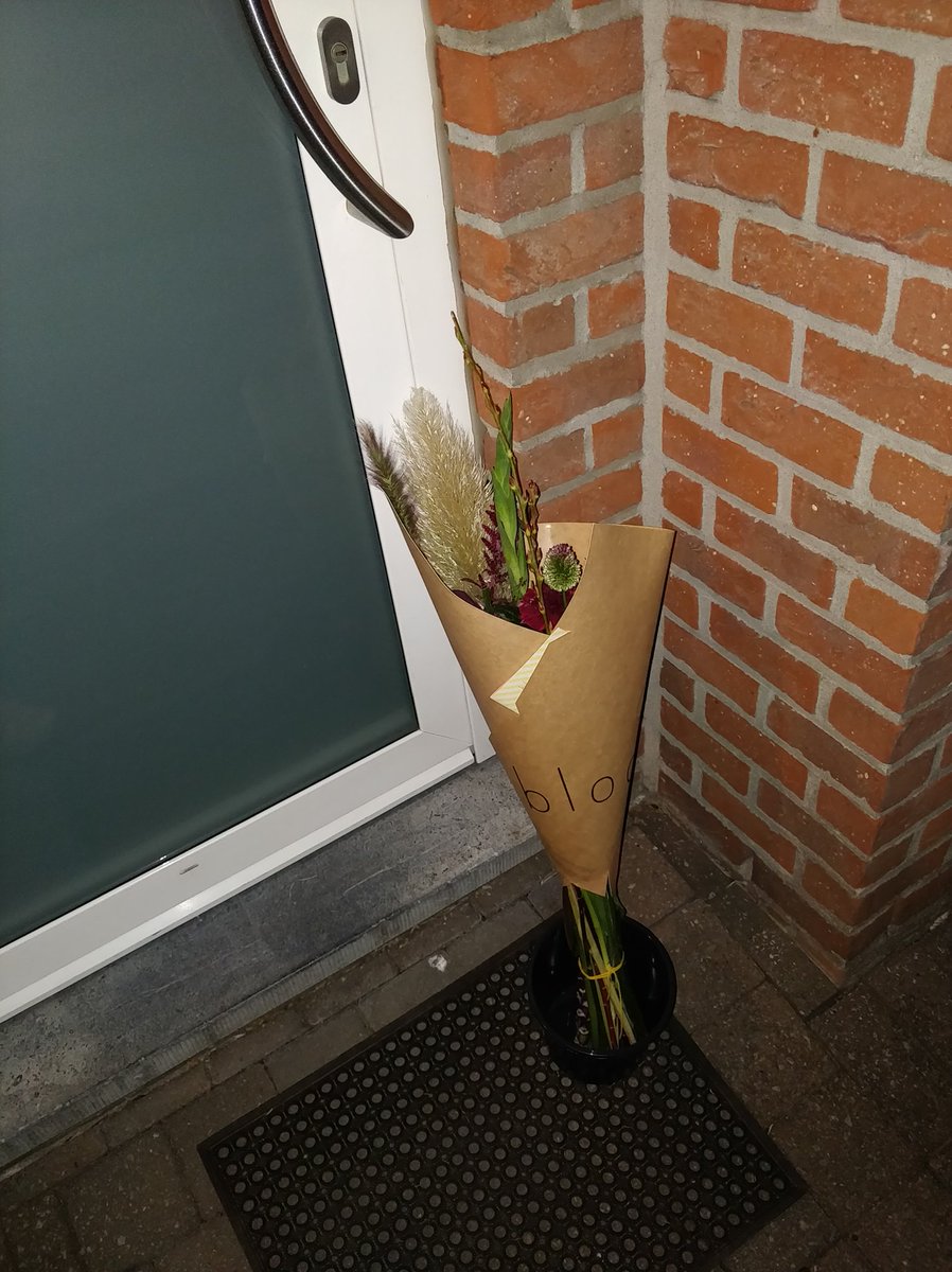 VandeperreEmma's tweet photo. Who dropped this??? https://t.co/KMj7oZsENi