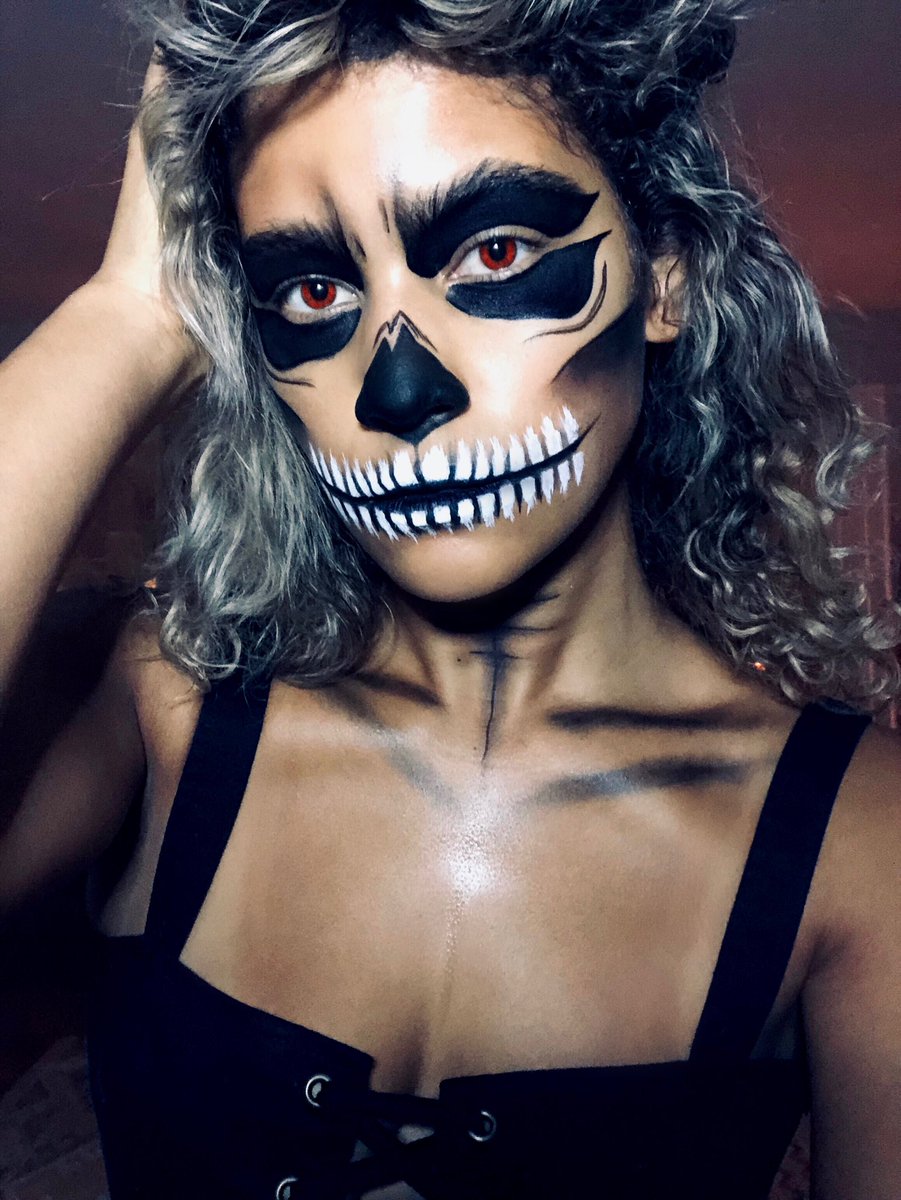 deletingggggg1's tweet photo. Slay or be slain 💀

#makeupskull #halloweenmakeup #halloweencostume #costumemakeup #freakweek #skeleton #skeletonmakeup #spookyseason #redeyes #skullmakeup #macartist https://t.co/x0LFGOi0oO