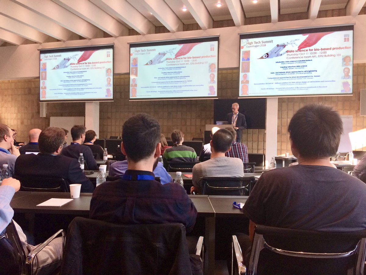 DTUBiosustain's tweet photo. Getting ready for the ‘Data Science for bio-based production’ track at #HighTechDTU facilitated by @mherrgar #datamodelling #Bioinformatics #biobasedproduction @phantomas1234 @sveta_kutuzova https://t.co/eYSmWucpX6
