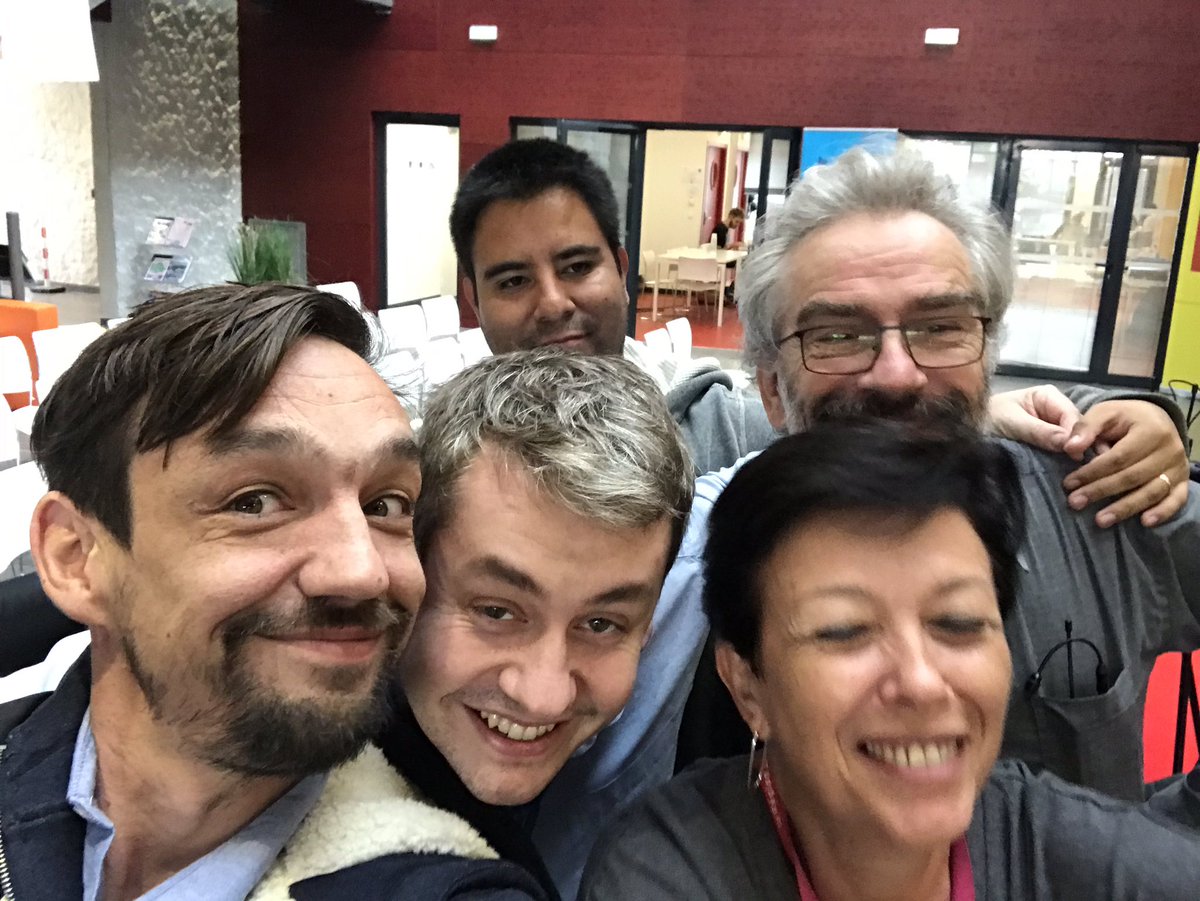 diavd34's tweet photo. #HackMeUp social smart City commence fort avec @JulienBellot #webmarketing https://t.co/4YVAUv5Svp