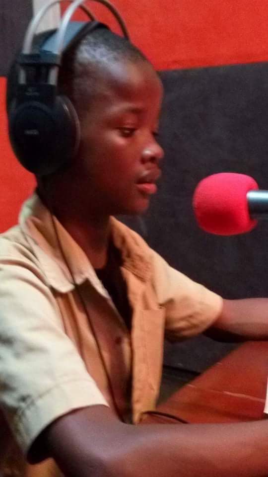 rabyetenfants's tweet photo. À l'occasion de cette journée de la jeune fille prévu ce 11Octobre je souhaite une bonne Fête à toutes les filles du monde.
 Ensemble donnons nous la main pour la scolarisation des jeunes filles. @BelaAbdoulaye secrétaire exécutif de
    #Rabyetlesenfants
#JF18 https://t.co/UVZ9ckqk1u