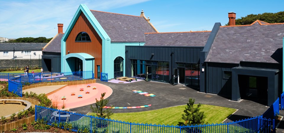WynneConstruct's tweet photo. Delighted with to have feedback from pupils and parents, one year on from the completion of @ysgolcybi and Ysgol #RhydYLlan @angleseycouncil #Holyhead Read more...https://t.co/jp0yPFs6kG
#ThrowbackThursday https://t.co/75DJxaed1e
