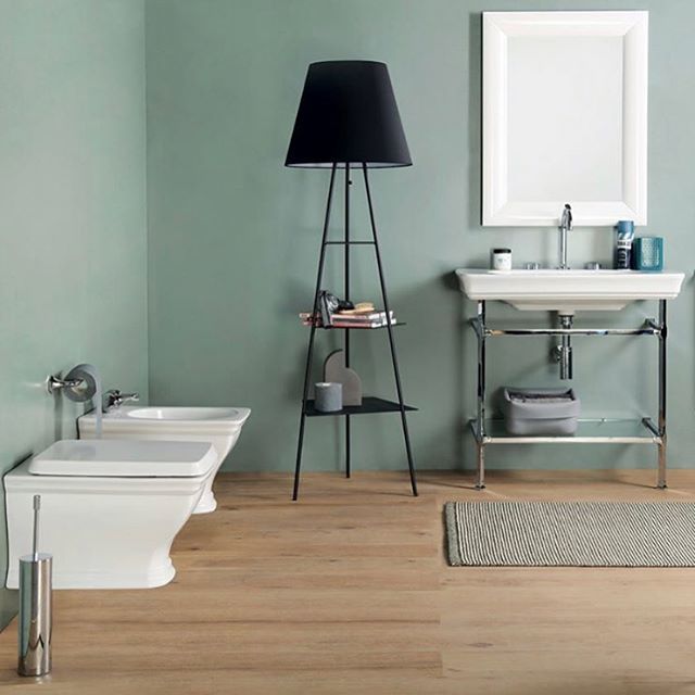 Bagno completo sospeso Civitas 
#ceramichedicivitacastellana #bagnocompleto #modernbathroom #classicbathroom #bathroom #bathroomdesign #ceramica #ceramics #sanitari #sanitarisospesi #consolle #artceram #jobagnoNuove idee per arredare #bathroom #forniture #design #loundry