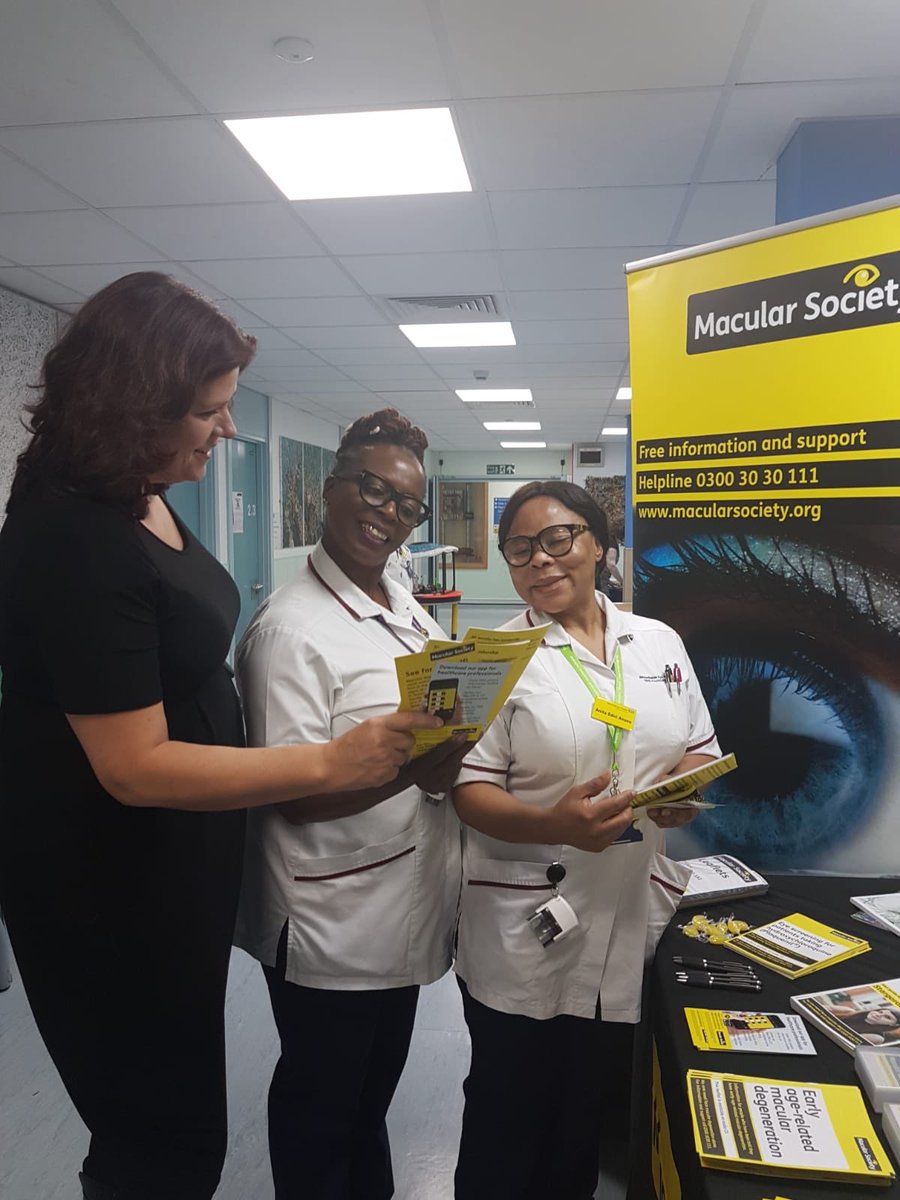 MacularSociety's tweet image. We’re @Moorfields today raising awareness of the support we offer to people with macular disease, the biggest cause of sight loss in the UK #WorldSightDay2018 #WorldSightDay