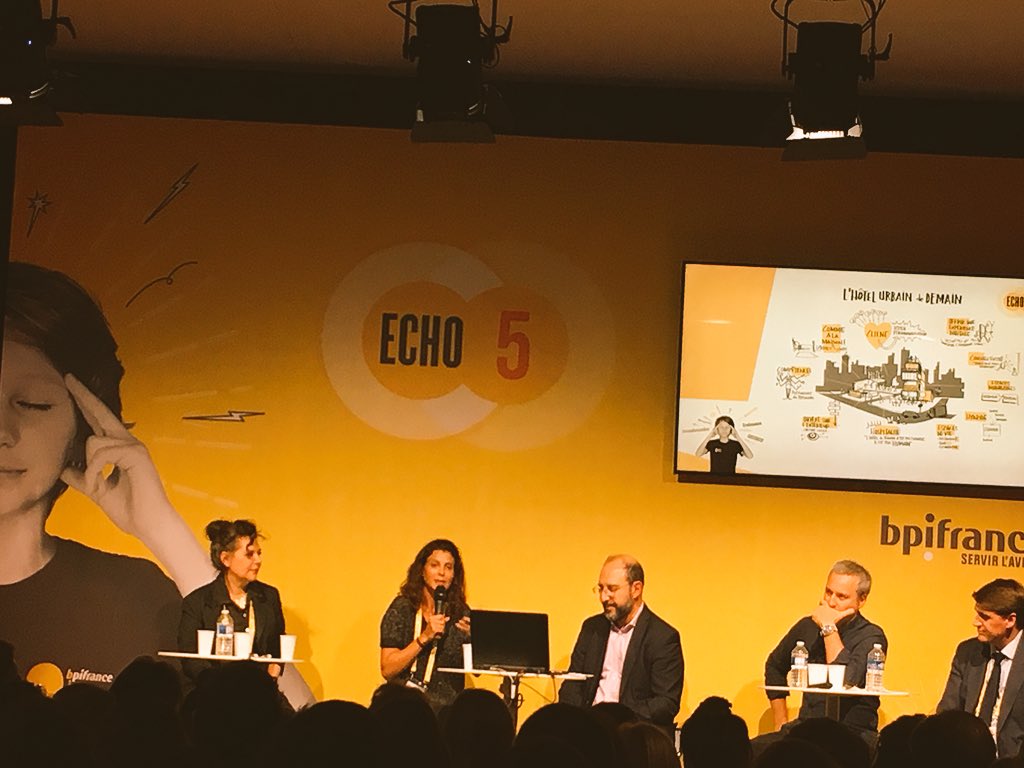 candice_sto's tweet photo. Anna Fedou #ValueState confirme que même les grands groupes hôteliers innovent encore, avec par exemple, l’ouverture à des espaces de coworking #innovation #hospitality #cx #InnoGeneration https://t.co/jn6iMoAnhy