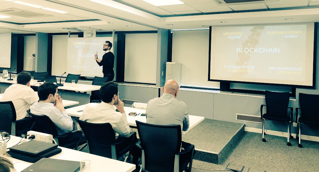 MarcoCavasotto's tweet photo. Gracias @NXTPLabs por darnos el espacio de hablar sobre #blockchain y sus casos de uso en la #agtech2018
#startups #innovation #agro #technology https://t.co/LUj2UjEpPx