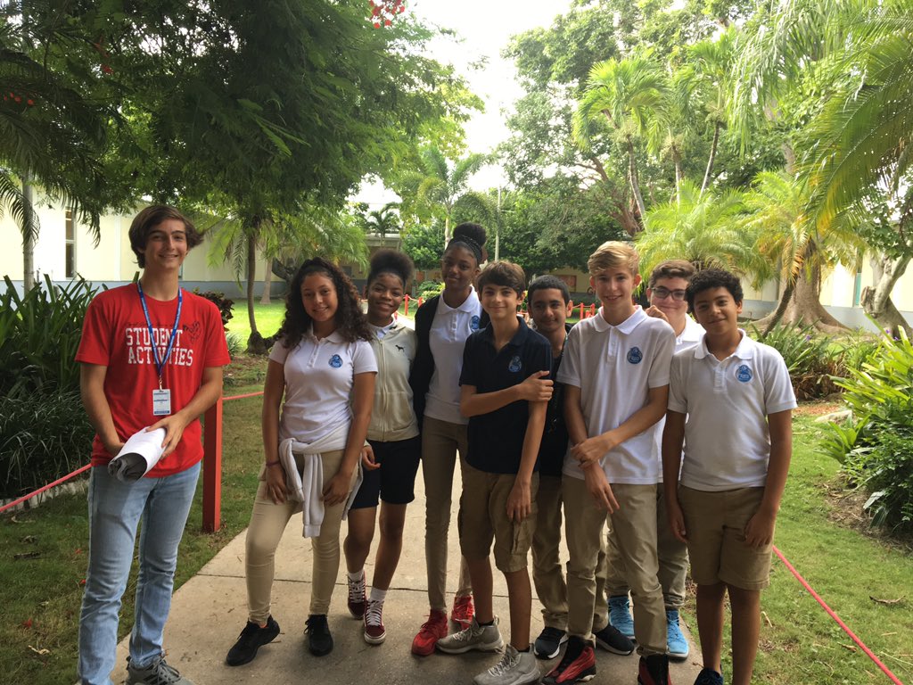 PonceExplorers's tweet photo. Our @PonceExplorers are touring @CoralGablesSHS , with special guidance from Cavaliers who were Explorers themselves just a few years ago! Thank you @CoralGablesSHS and @GablesIB ! @MDCPSCentral @MDCPS @miamimagnets #TeamingUpForExcellence #ContinuingIB #ExploreIB #Ponce https://t.co/qTy87m9cVE
